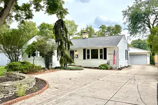 2433 Fishinger Rd, Upper Arlington, OH 43221 - Photo 1