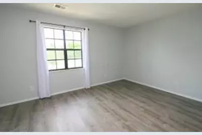 92 Stornoway Drive W #92B, Columbus, OH 43213 - Photo 13