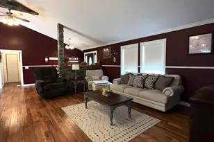 29430 Chestnut Dr, Albany, OH 45710 - Photo 3