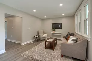 1071 Seymour Ave, Columbus, OH 43206 - Photo 13