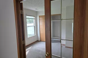 2049 Margo Rd, Columbus, OH 43229 - Photo 3