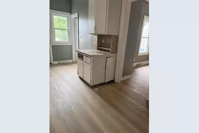28 S Warren Avenue, Columbus, OH 43204 - Photo 3