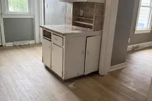 28 S Warren Ave, Columbus, OH 43204 - Photo 3