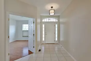 5037 Barkstone Dr, Grove City, OH 43123 - Photo 3