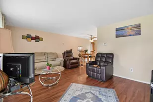 7054 Shaulis Dr, Reynoldsburg, OH 43068 - Photo 5