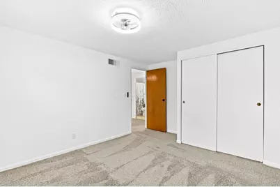 5723 Greendale Drive, Galloway, OH 43119 - Photo 9