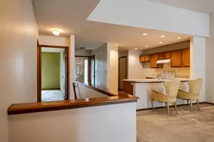 4792 Parkwick Dr, Columbus, OH 43228 - Photo 5