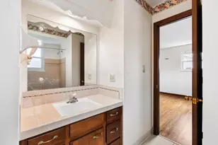 1069 Kennington Ave, Columbus, OH 43220 - Photo 33