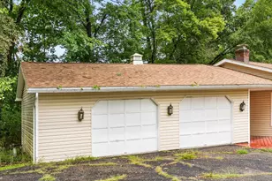 300 Eastlawn Cir, Zanesville, OH 43701 - Photo 59