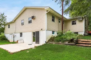 300 Eastlawn Cir, Zanesville, OH 43701 - Photo 53