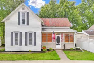 117 N Main St, Pleasantville, OH 43148 - Photo 1