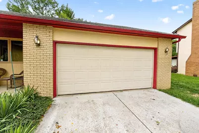2101 Walnut Hill Park Drive, Columbus, OH 43232 - Photo 3