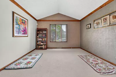 2101 Walnut Hill Park Drive, Columbus, OH 43232 - Photo 7