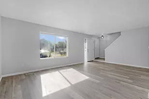 5204 Dierker Rd, Columbus, OH 43220 - Photo 5