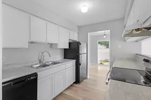 5204 Dierker Rd, Columbus, OH 43220 - Photo 9