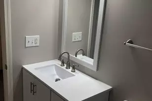 5684 Crossing Ct, Columbus, OH 43231 - Photo 9