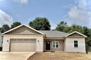 867 Fairway Dr, Howard, OH 43028 - Photo 1