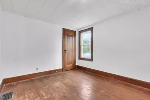 597 N Cedar St, Newark, OH 43055 - Photo 21