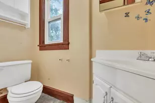 597 N Cedar St, Newark, OH 43055 - Photo 17