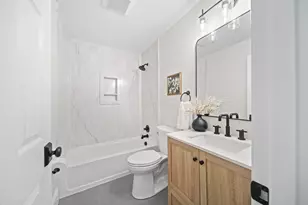 325 W William St, Delaware, OH 43015 - Photo 31