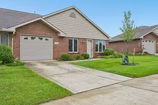 837 Hickory Hill Dr, Marysville, OH 43040 - Photo 1