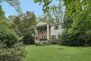4188 Idlebrook Dr, Akron, OH 44333 - Photo 1