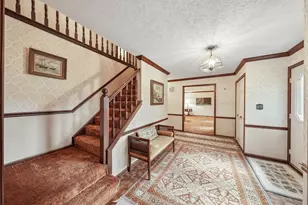 4188 Idlebrook Dr, Akron, OH 44333 - Photo 3
