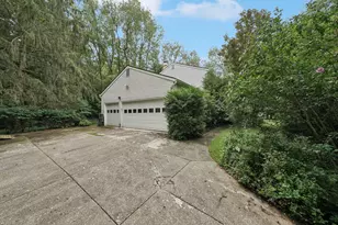 4188 Idlebrook Dr, Akron, OH 44333 - Photo 37