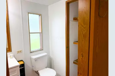 8903 Leist Avenue SW, Stoutsville, OH 43154 - Photo 9