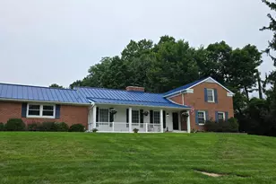 9 Meadow Ln, Tiffin, OH 44883 - Photo 1