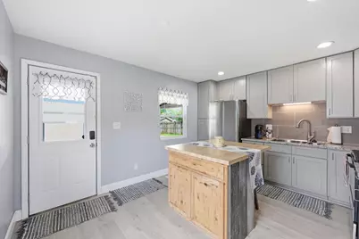 2806 Claude Drive, Columbus, OH 43207 - Photo 9