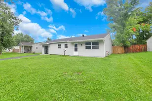 3595 Clearwater Dr, Columbus, OH 43232 - Photo 3