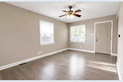 1011 E North Broadway Street, Columbus, OH 43224 - Photo 9