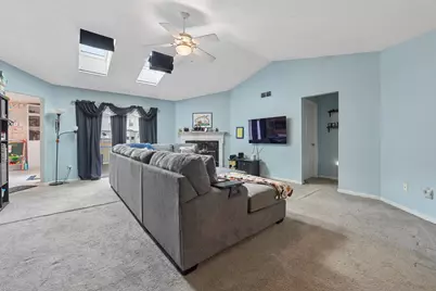 4203 Crispin Court, Grove City, OH 43123 - Photo 5