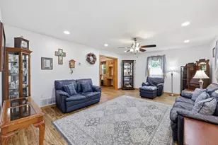 1520 Hamburg Rd SW, Lancaster, OH 43130 - Photo 9