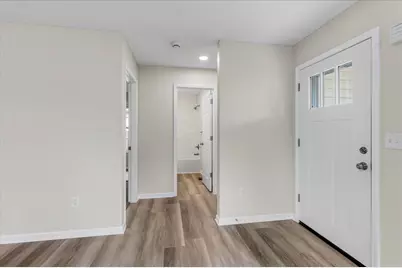 1104 E Paint Street, Washington Court House, OH 43160 - Photo 5