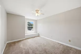 952 Chatham Ln, Columbus, OH 43221 - Photo 17