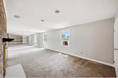 952 Chatham Lane #K, Columbus, OH 43221 - Photo 3