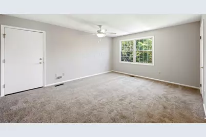 952 Chatham Lane #K, Columbus, OH 43221 - Photo 13