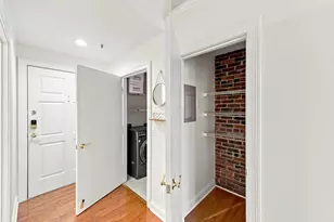 55 W Livingston Ave, Columbus, OH 43215 - Photo 23