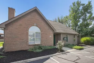 2395 Hooverside Ln, Grove City, OH 43123 - Photo 3