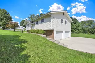 1250 Rockmill Rd NW, Lancaster, OH 43130 - Photo 5