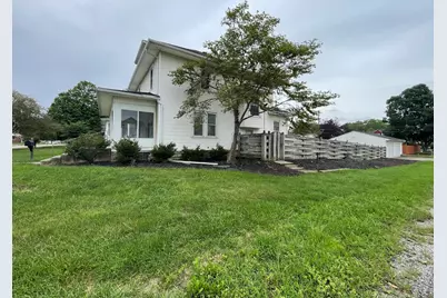 902 Dayton Avenue NW, Washington Court House, OH 43160 - Photo 3