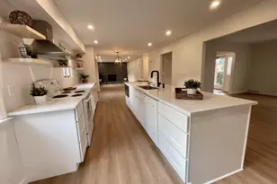 4755 Teter Ct, Columbus, OH 43220 - Photo 9