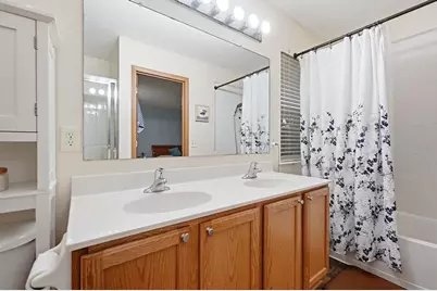 2389 Maple Hedge Way, Columbus, OH 43219 - Photo 35
