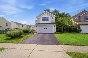 2389 Maple Hedge Way, Columbus, OH 43219 - Photo 1