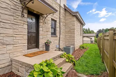 367 E Jenkins Avenue, Columbus, OH 43207 - Photo 11