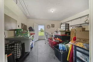 330 Hessenauer Dr, Galion, OH 44833 - Photo 29