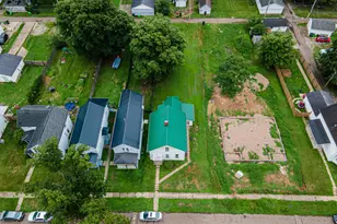 936 S Lawn Ave, Coshocton, OH 43812 - Photo 23