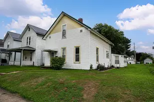 936 S Lawn Ave, Coshocton, OH 43812 - Photo 25